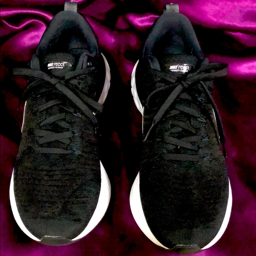 Nike Men's Black Running Shoes